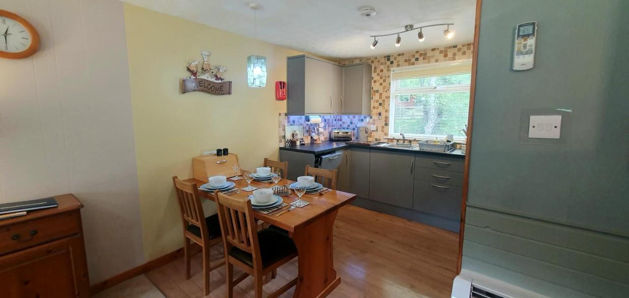 Torcroft Lodges ดรัมนาดรอคิท ภายนอก รูปภาพ